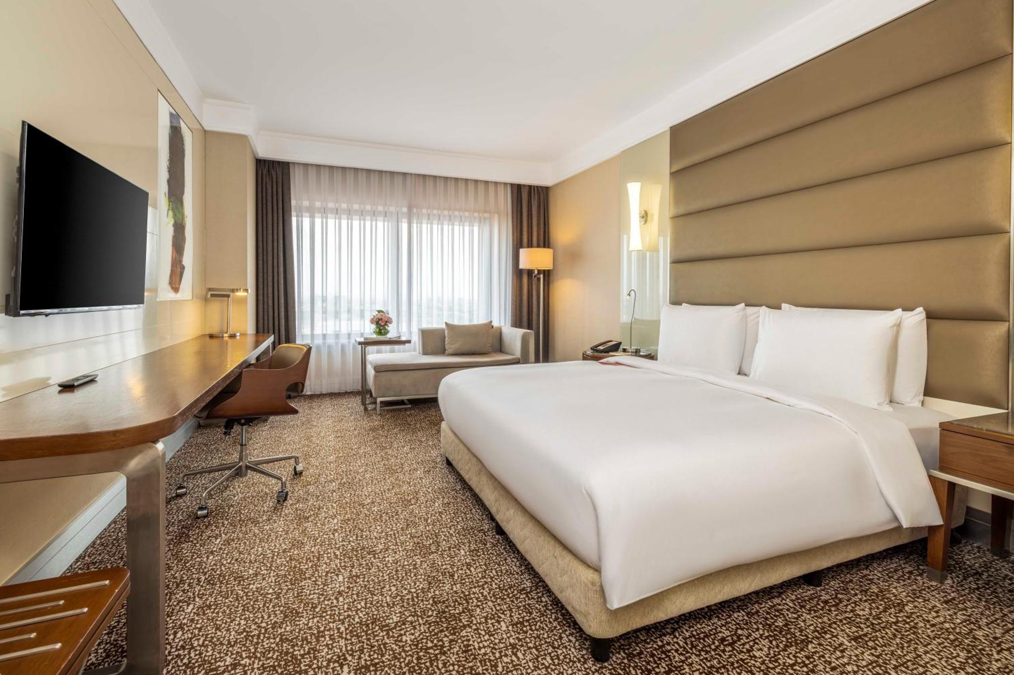 Deluxe Double King Room Smoking